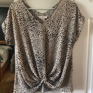 Knotted front top